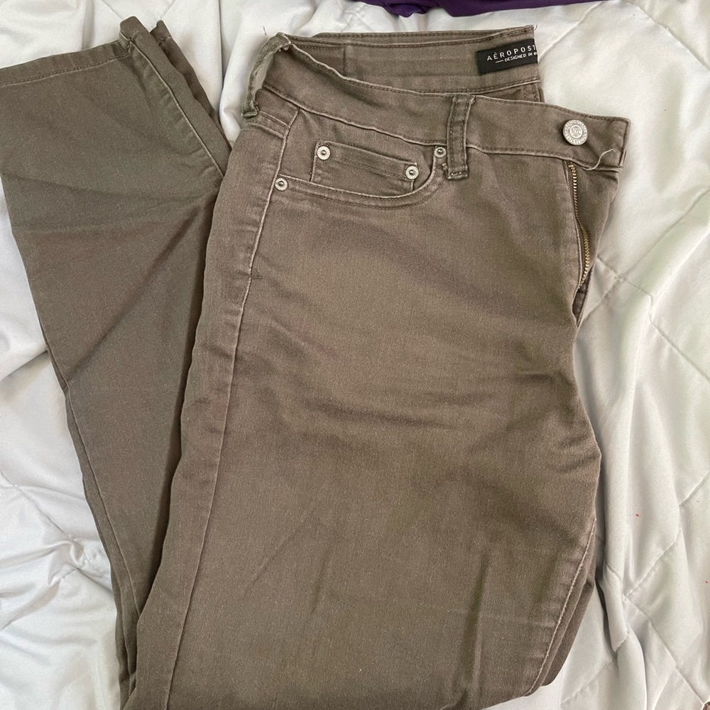 Army green American Eagle jeggings